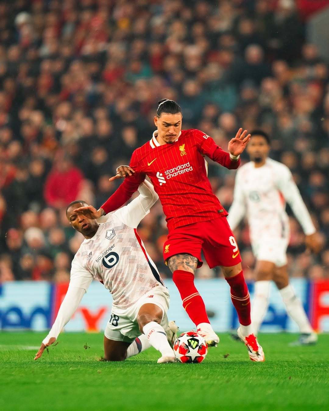 关于里尔后卫犯规造点，导致对手反超比分的信息