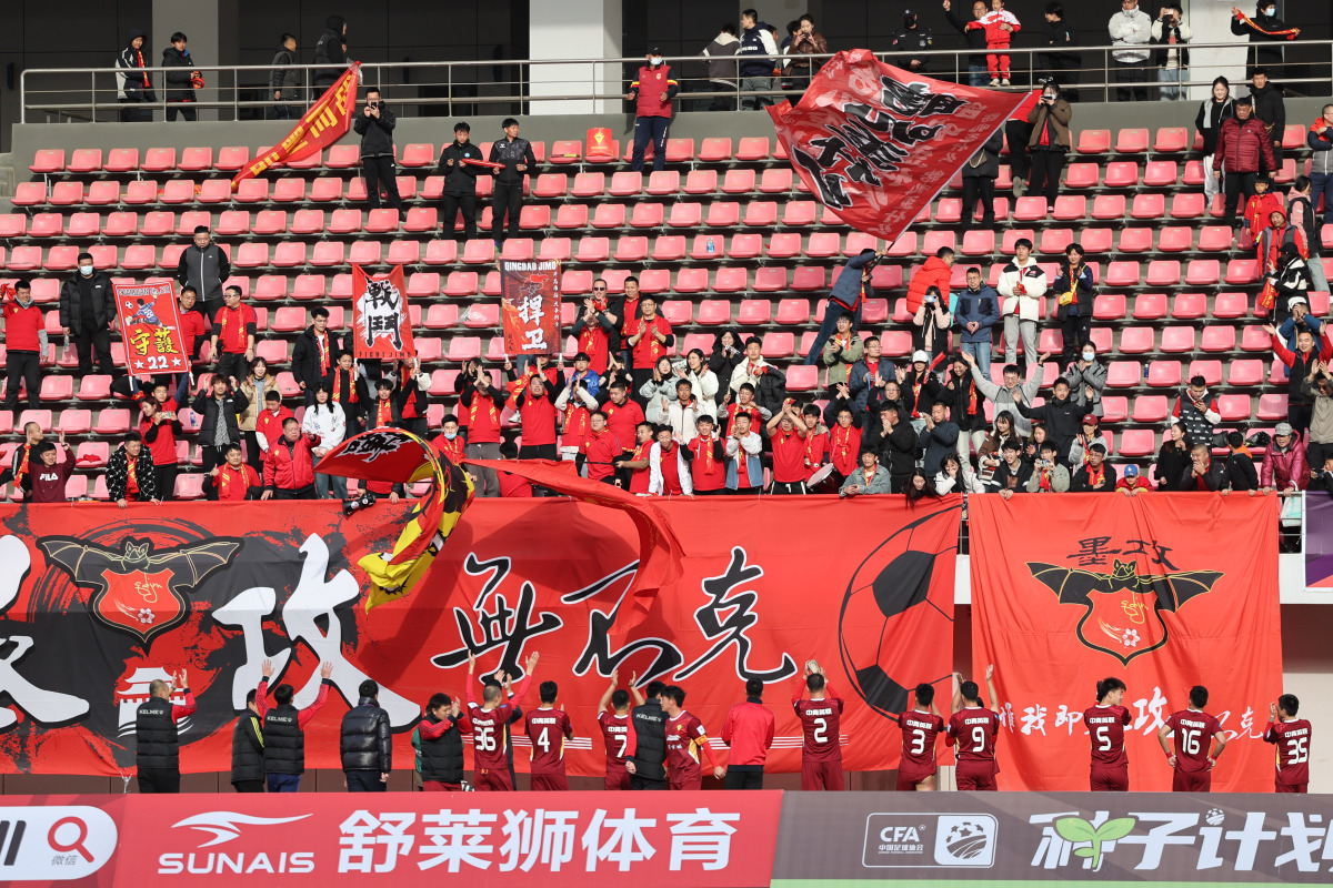 中超球队备战四强赛，豪取胜利