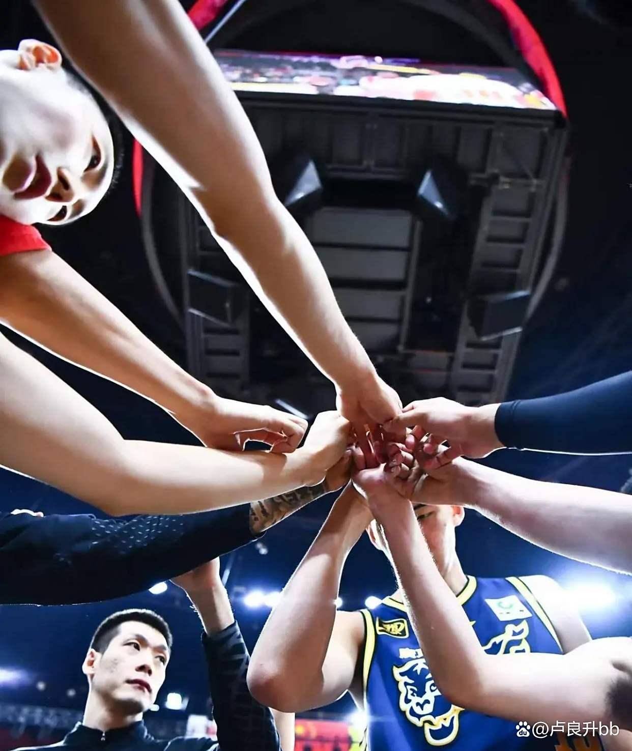 球队后备队伍崛起，备战下一场大战