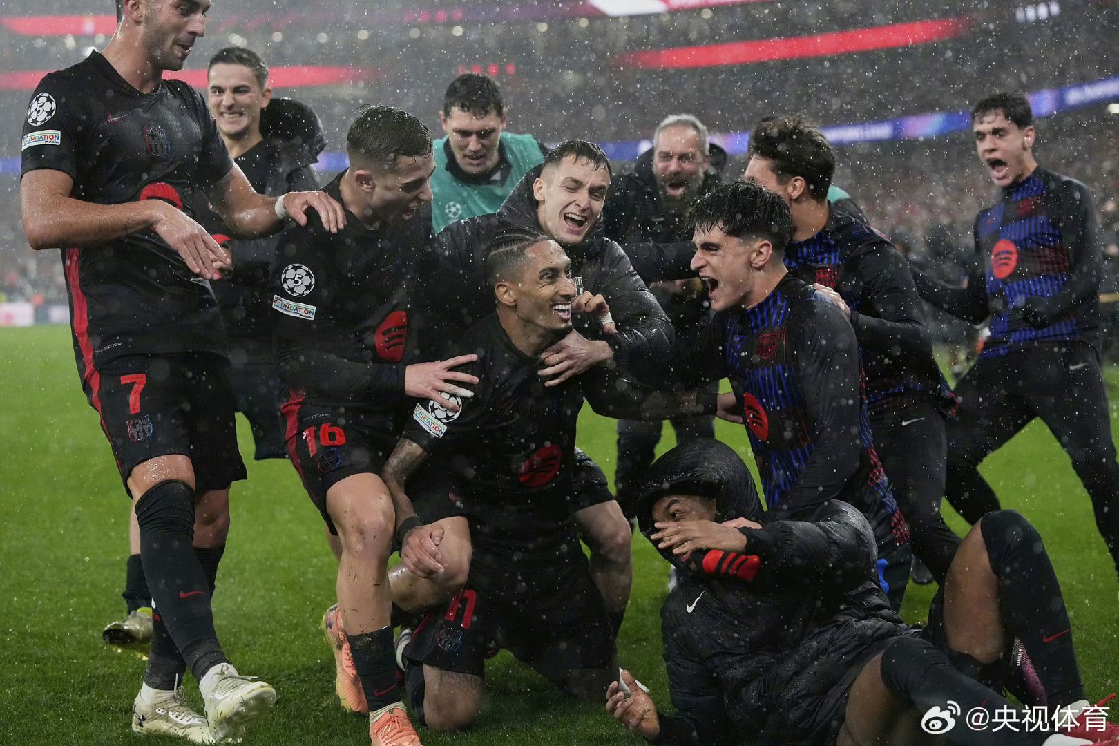 爱游戏登录-比利亚雷亚尔客场取胜，终结连败