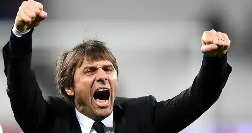 爱游戏体育官网-尤文图斯教练暴怒，球队表现令人失望