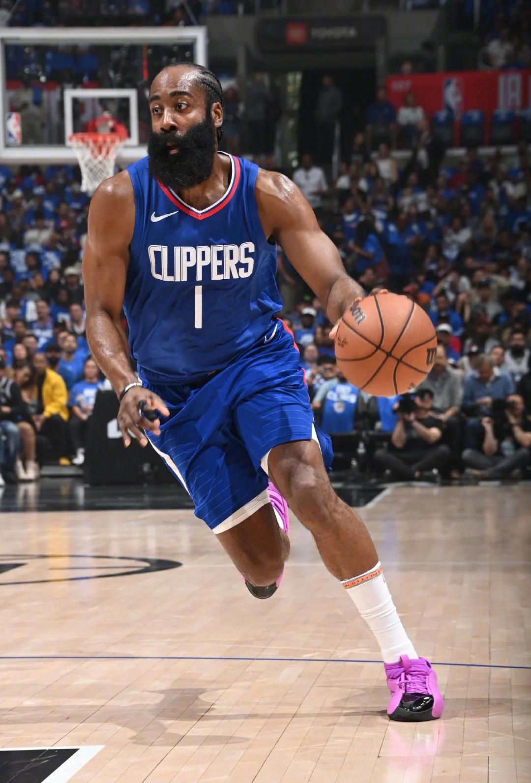 爱游戏官方入口-关于快船新秀表现抢眼，或成球队希望的信息