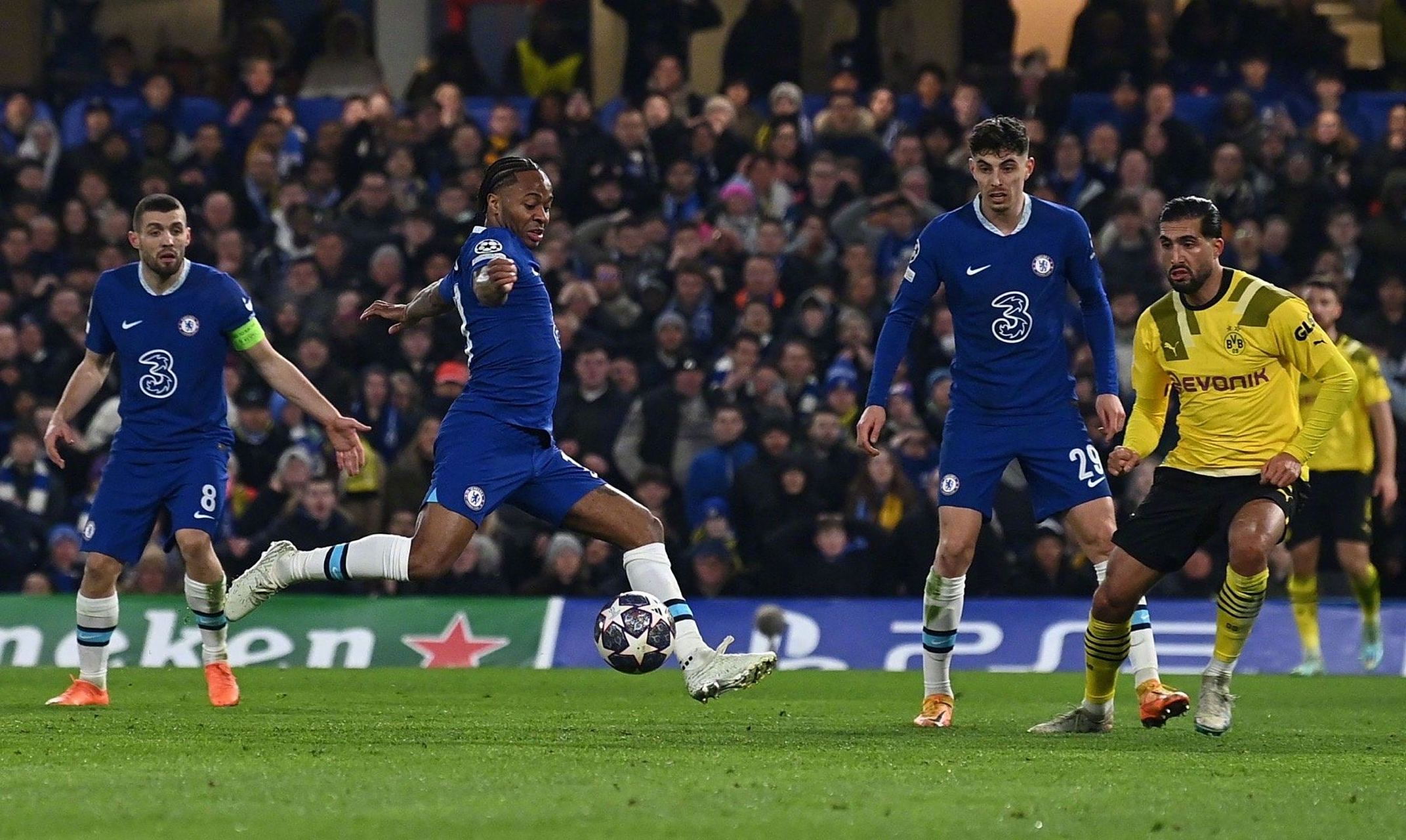 爱游戏入口-多特蒙德破门得分，带领球队取得关键胜利的简单介绍