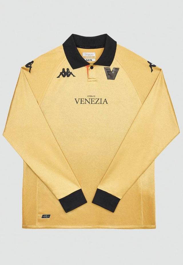 亚特兰大新援波尔坎加盟，助球队再创辉煌的简单介绍