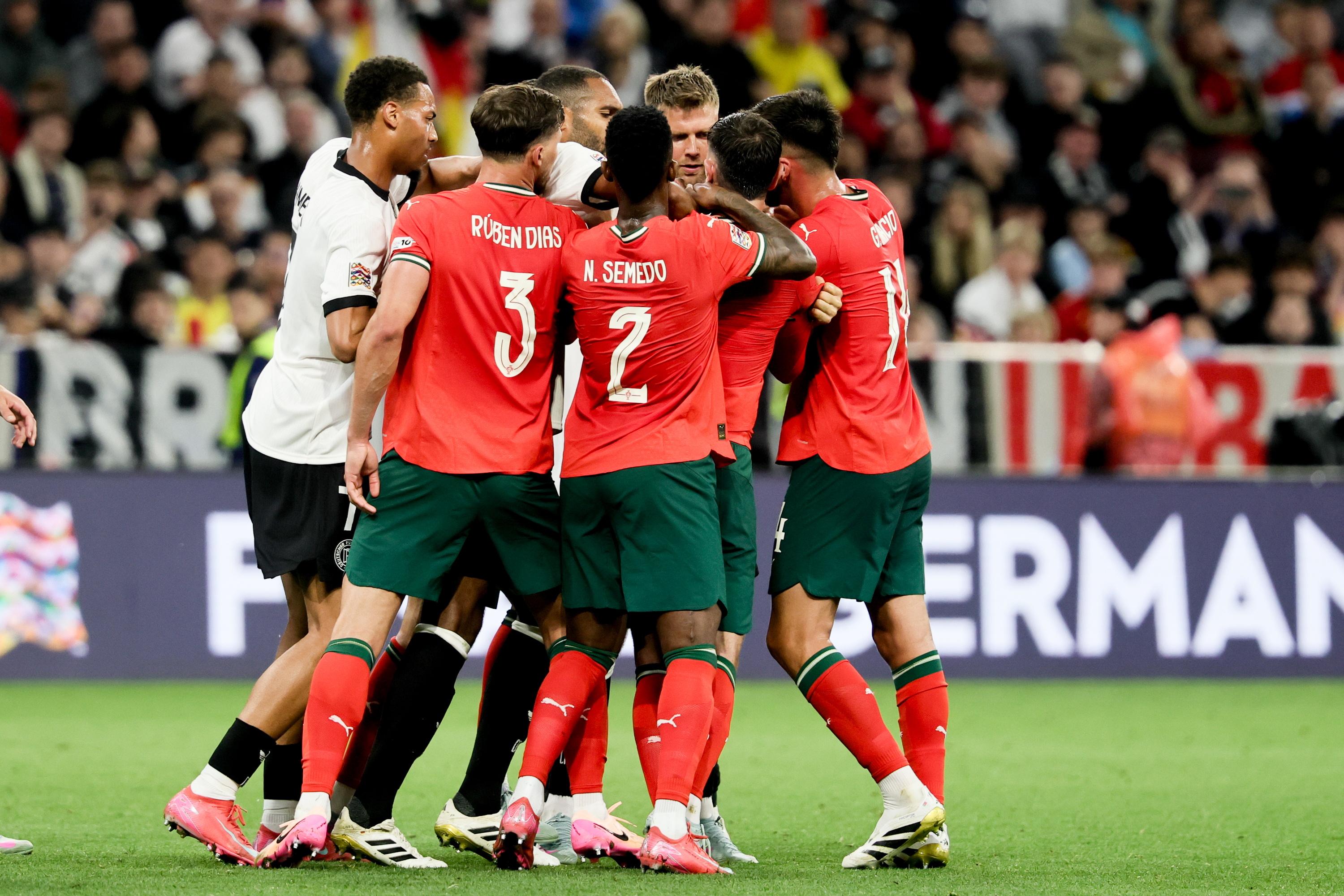 爱游戏官网网页版入口-关于葡萄牙轻松晋级，法国遗憾告别的信息