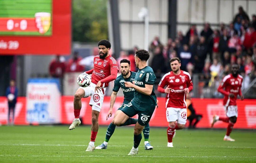 敖日主场险胜摩纳哥，升至法甲前列