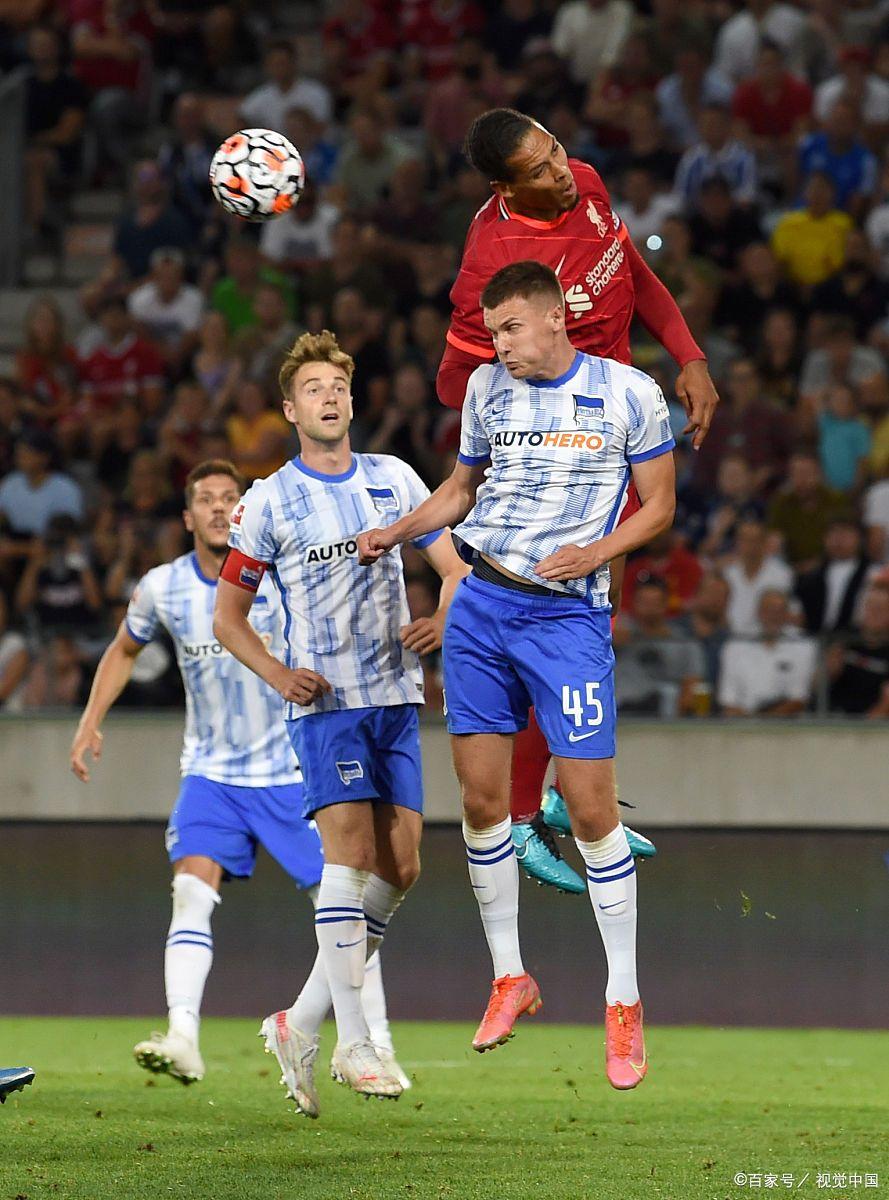 柏林赫塔遇强敌汉堡，球队面临挑战