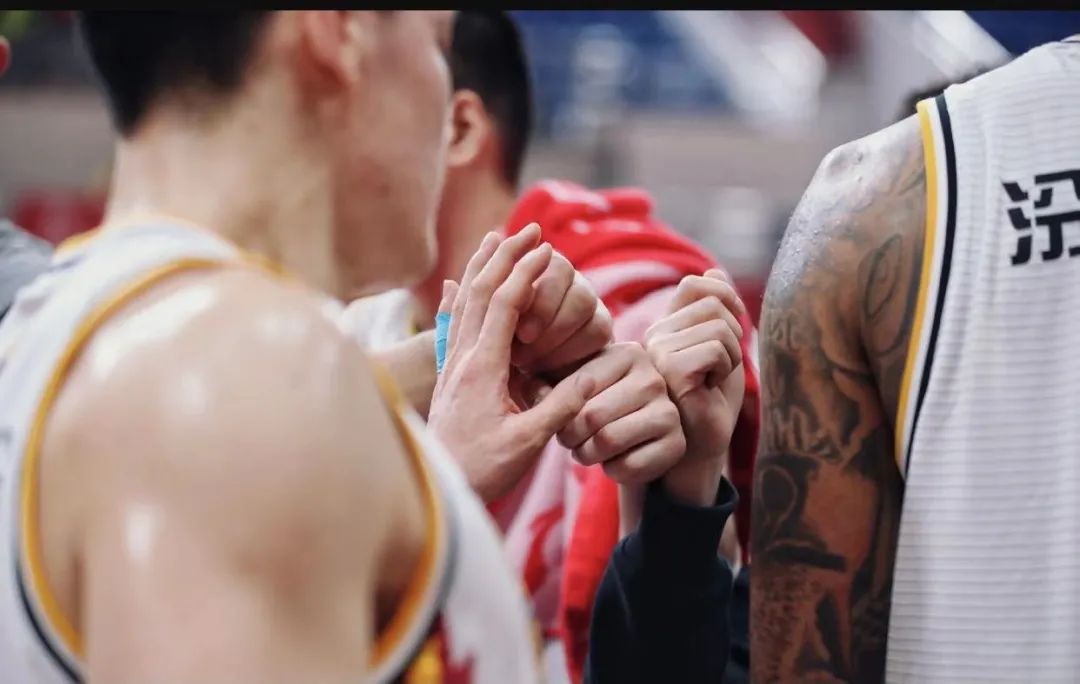 爱游戏入口-包含辽宁客场力克对手，全队多点开花的词条