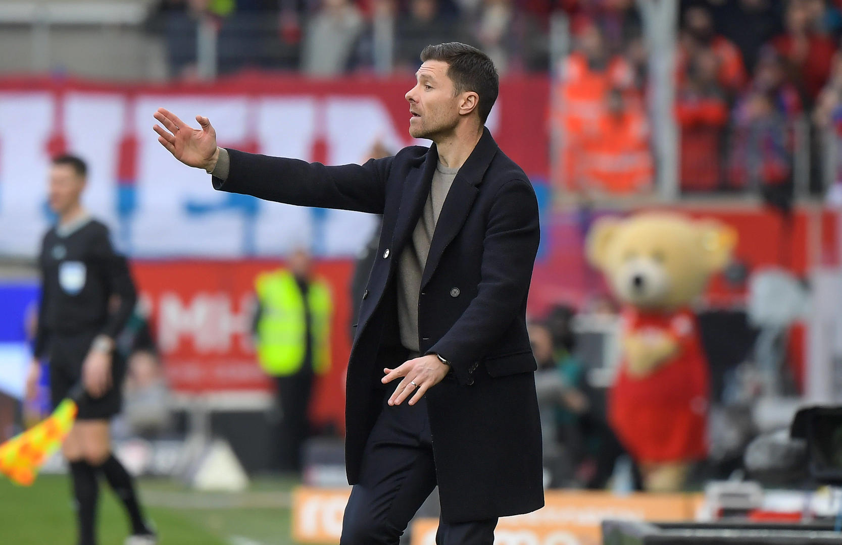 爱游戏入口-勒沃库森势如破竹，一路高歌猛进的简单介绍