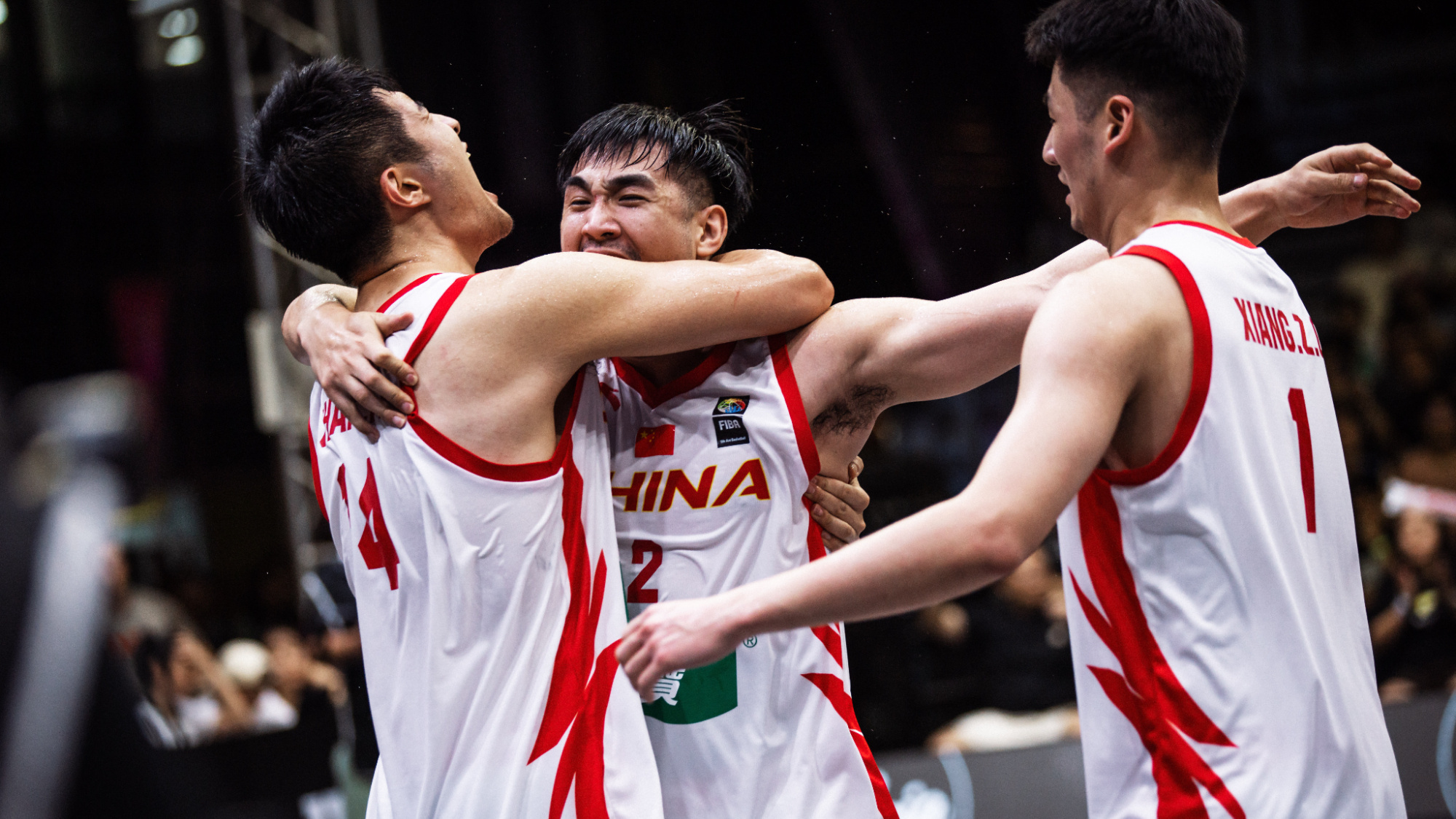 亚洲球队奋发向前,球员团结拼搏争夺胜利天下的简单介绍 亚洲球队奋发向前,球员团结拼搏争夺胜利天下的简单介绍